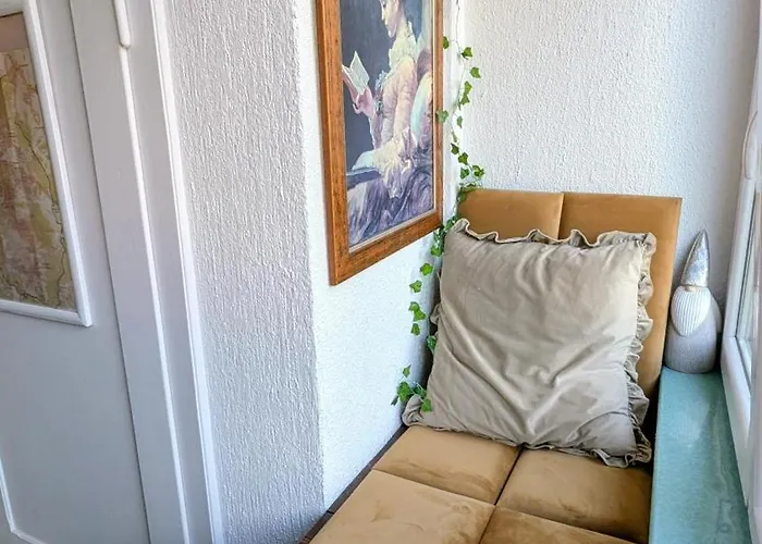 Vintage Vis-a-vis Park Tower * Walbrzych