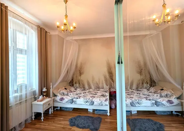 Vintage Vis-a-vis Park Tower ואלבריץ'